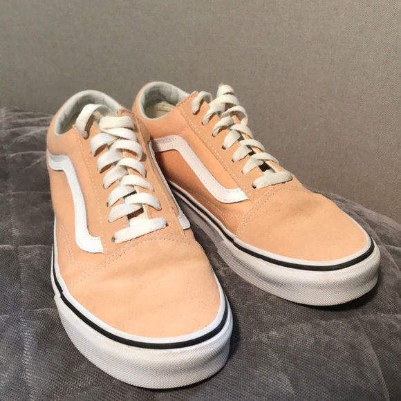 Vans - Picture 2 of 4